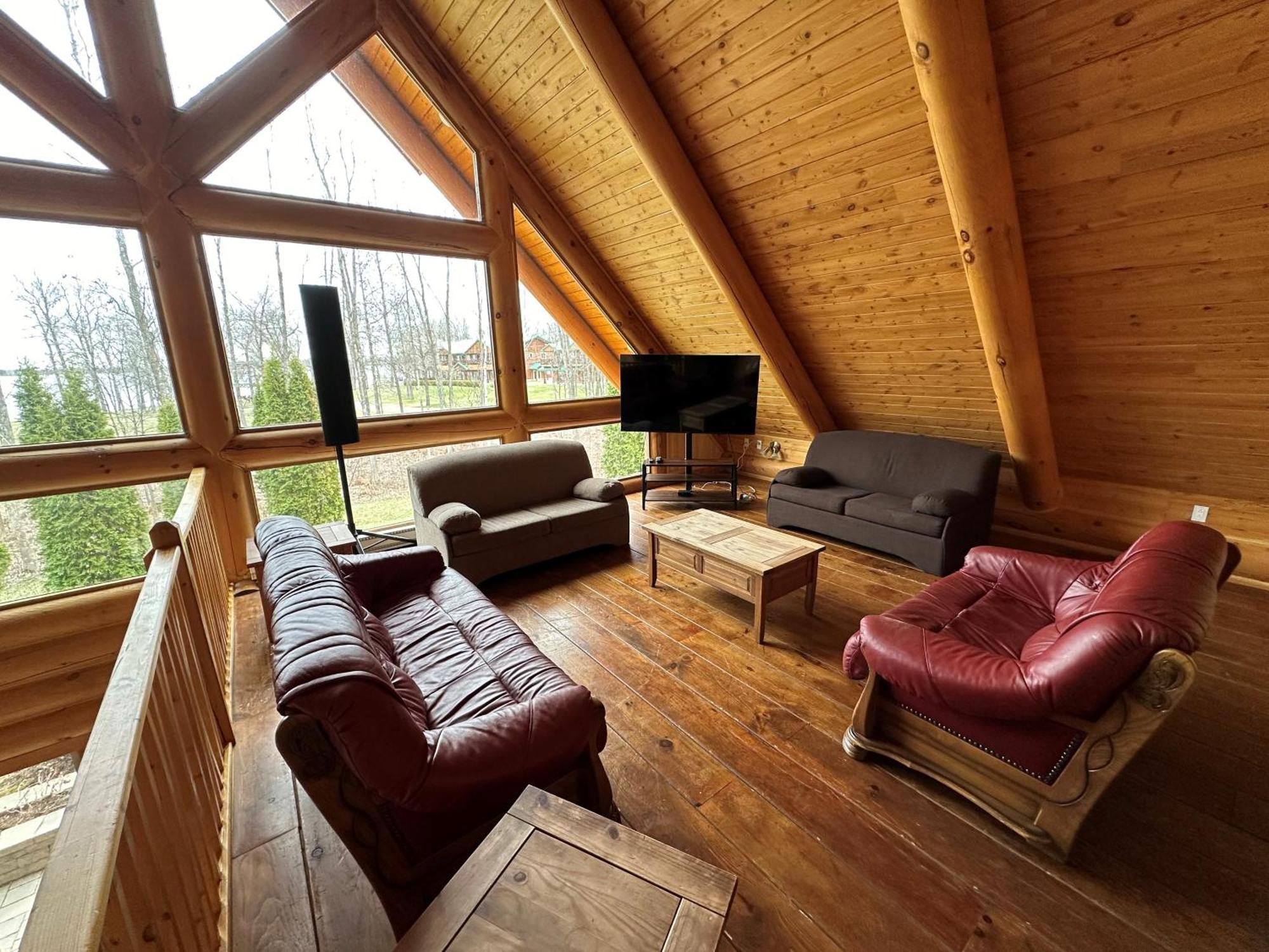 Chalets Et Spa Lac Saint-Jean Chambord Exteriör bild